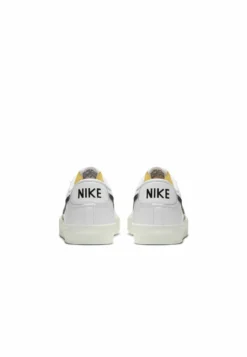 Nike Sportswear Blazer 77 Vntg Unisex - Zapatillas - White/Black Sail Total Orange 9 Nike Sportswear Blazer 77 Vntg Unisex - Zapatillas - White/Black Sail Total Orange -Zapateria Top 12ac482c76ba42f2bd612a03ccb61f59 scaled