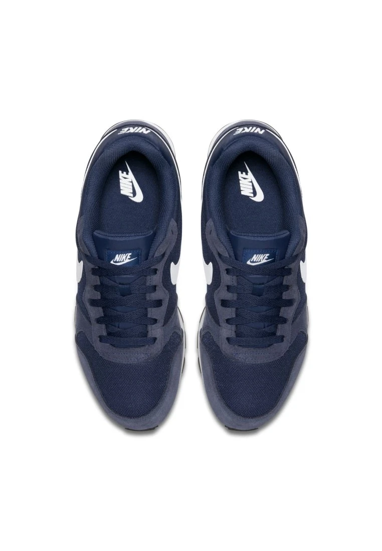 Nike Sportswear Runner 2 - Zapatillas - Midnight Navy/Wolf Grey/White 2 Nike Sportswear Runner 2 - Zapatillas - Midnight Navy/Wolf Grey/White - Imagen 2