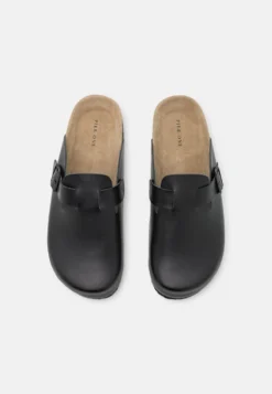 Pier One Leather Unisex - Pantuflas - Black 9 Pier One Leather Unisex - Pantuflas - Black -Zapateria Top 4c2c459ed10b4062bddc395a16224153 scaled