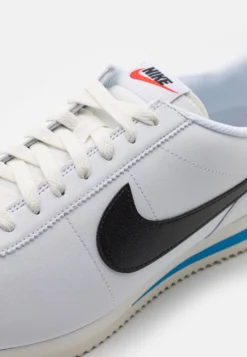 Nike Sportswear Cortez - Zapatillas - White/Black/Light Photo Blue/Sail/Team Orange -Zapateria Top 513747a61bbd4778a2918b140168ac50 scaled
