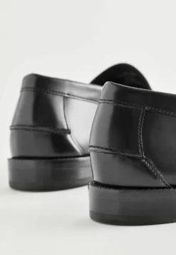 Next Signature Penny Standard - Mocasines - Black -Zapateria Top 74f5ef201b604109974879c5a6ffc359 scaled