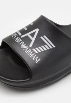 EA7 Emporio Armani Crusher Distance Slide - Chanclas De Baño - Black 11 EA7 Emporio Armani Crusher Distance Slide - Chanclas De Baño - Black -Zapateria Top 83f244a9820540e5bfe9c7527628b155 scaled