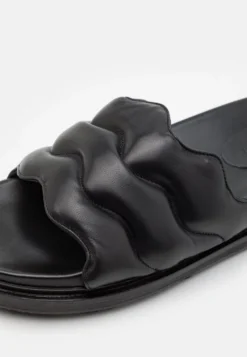 Marni Fussbett Shoe - Sandalias Planas - Black -Zapateria Top 84fec1c4863448e3a409fd0a74f0d6aa scaled