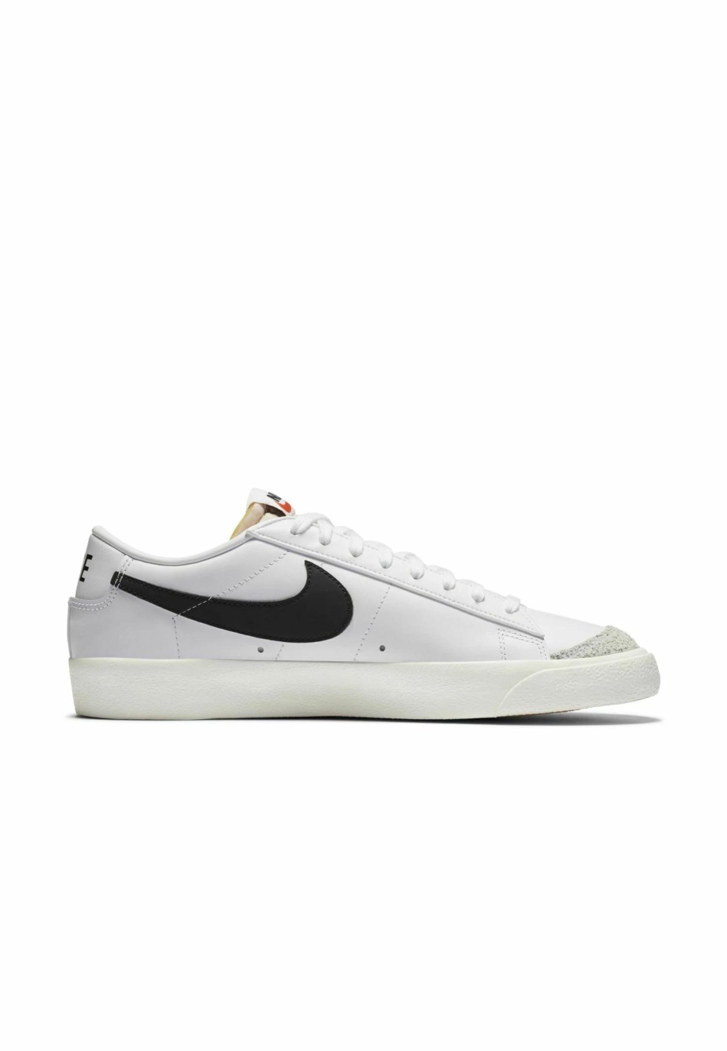 Nike Sportswear Blazer 77 Vntg Unisex - Zapatillas - White/Black Sail Total Orange 6 Nike Sportswear Blazer 77 Vntg Unisex - Zapatillas - White/Black Sail Total Orange - Imagen 6