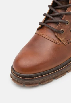 Bullboxer Botines Con Cordones - Cognac -Zapateria Top 908ddd355cd34b269cd81a059e31a043 scaled