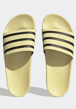 Adidas Originals Adilette Unisex - Chanclas De Baño - Almost Yellow/Core Black/Almost Yellow -Zapateria Top a974c98fd4524479b3638cbb5817a546 scaled