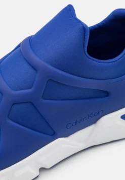 Calvin Klein Cage - Zapatillas - Ultra Blue -Zapateria Top b42a1c17ad6e43f4a7a33345fc6d80d0 scaled