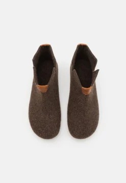 Shepherd Erik - Pantuflas - Moro -Zapateria Top cd3d3d0c63a1409fa477b363feb5c804 scaled