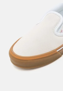 Vans Knu Slip Unisex - Mocasines - White -Zapateria Top d61c96a0af6c4999a4f343ca076ce12e scaled