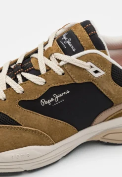 Pepe Jeans Dave Road M - Zapatillas - Mud -Zapateria Top ddd570a08fe04f6eab3d2e408d35f60d scaled