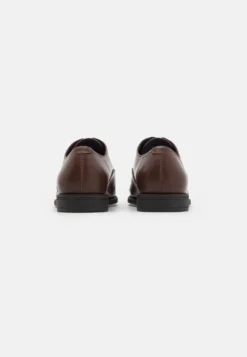 Pier One Unisex - Zapatos Con Cordones - Dark Brown 8 Pier One Unisex - Zapatos Con Cordones - Dark Brown -Zapateria Top def25b02b8464c7bb9962d0b86180f45 scaled