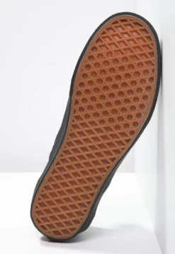 Vans Ua Classic Slip-On Unisex - Mocasines - Black -Zapateria Top ef70de64437644bfaf6b806f832d0b05