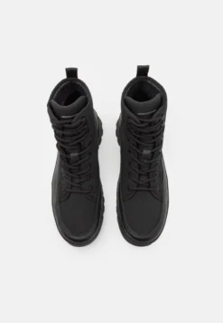 BELSTAFF Explore - Botines Con Cordones - Black -Zapateria Top fe46b458e4814f738105564444b44d88 scaled